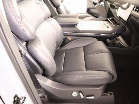 New 2025 Lincoln Navigator Reserve image 14