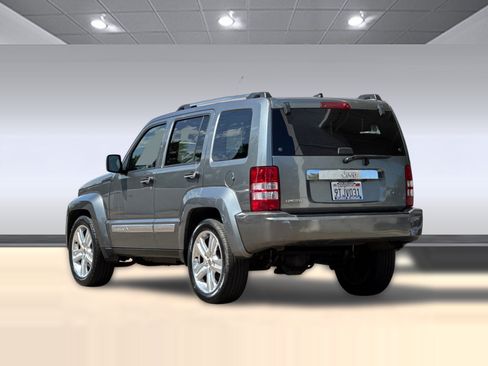 Used 2012 Jeep Liberty Limited Jet RWD image 3