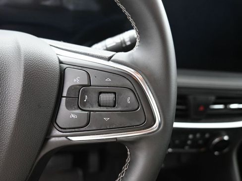 Used 2025 Buick Encore GX Preferred image 16