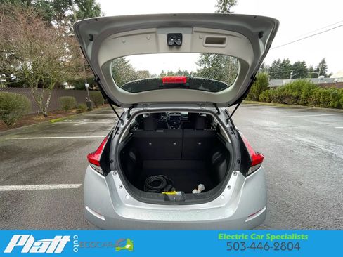 Used 2018 Nissan Leaf SV w/ SV Technology Package image 54