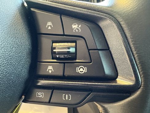 Used 2021 Subaru Crosstrek 2.5i Sport AWD/4WD image 12