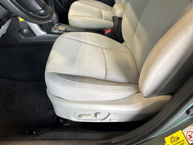 Used 2015 Subaru Forester 2.5i Premium w/ All-Weather Package AWD/4WD image 16