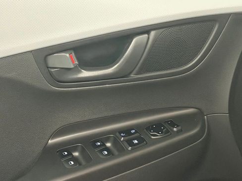 Used 2020 Hyundai Kona SEL image 14