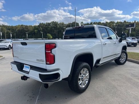 New 2025 Chevrolet Silverado 2500 High Country w/ Technology Package image 10