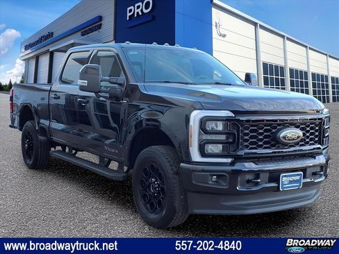 New 2026 Ford F250 Lariat w/ Black Appearance Package image 1