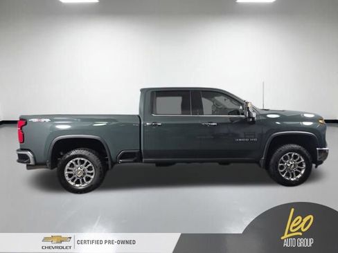 Used 2025 Chevrolet Silverado 3500 LTZ w/ LTZ Premium Package image 5