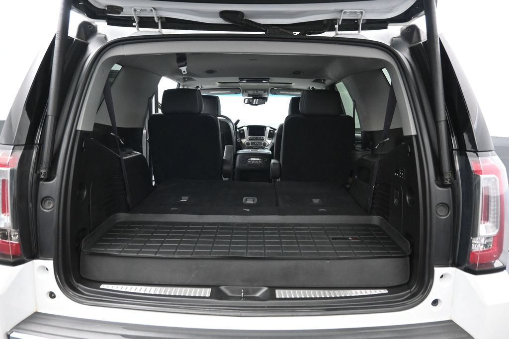 Used 2017 GMC Yukon Denali w/ Open Road Package AWD/4WD image 32