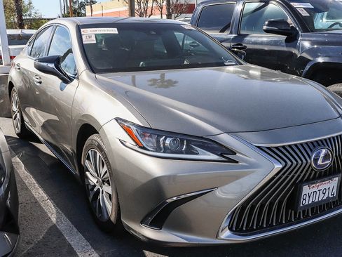 Used 2021 Lexus ES 300h w/ Accessory Package 2 image 5