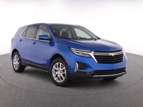 Used 2024 Chevrolet Equinox LT AWD/4WD image 2