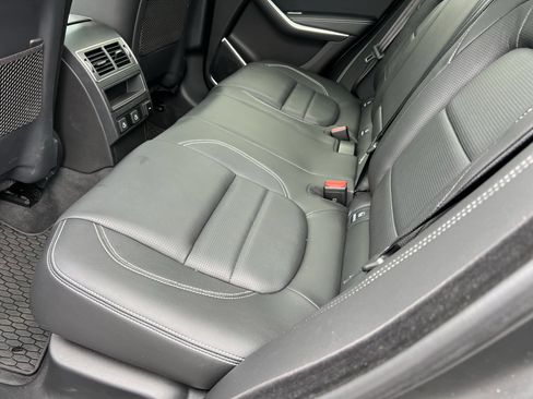 Certified 2025 Jaguar F-PACE R-Dynamic S image 34