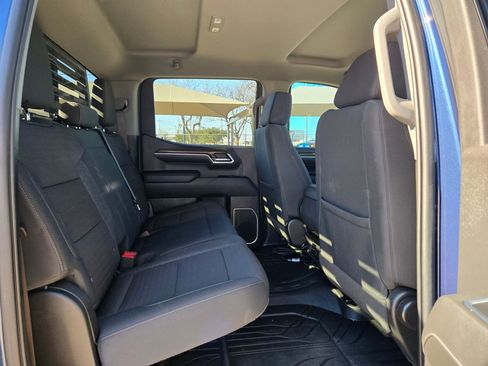 Used 2022 Chevrolet Silverado 1500 LT w/ Z71 Off-Road Package image 27