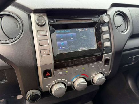 Used 2014 Toyota Tundra SR image 18