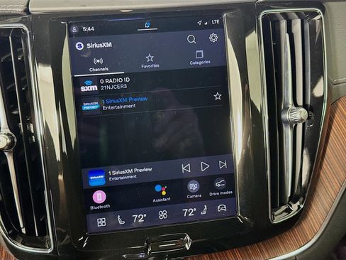 Used 2023 Volvo XC60 B5 Ultimate w/ Protection Package Premier image 16