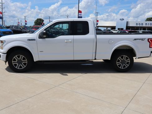 Used 2016 Ford F150 XLT w/ Equipment Group 302A Luxury AWD/4WD image 8