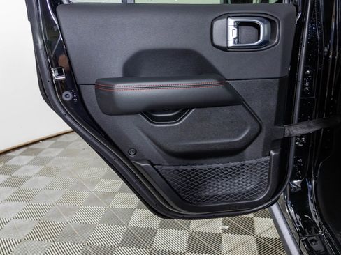 New 2026 Jeep Wrangler Unlimited Rubicon AWD/4WD image 36
