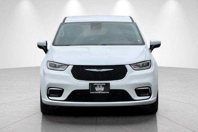 Used 2023 Chrysler Pacifica Touring-L AWD/4WD image 9