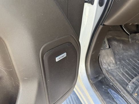 Used 2022 GMC Sierra 1500 SLT w/ SLT Premium Plus Package image 14