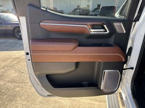 Used 2023 GMC Sierra 1500 Denali Ultimate image 35