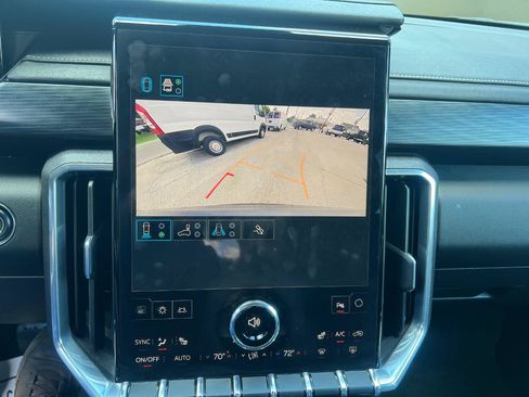 Used 2026 GMC Acadia Elevation w/ Elevation Premium Package AWD/4WD image 66