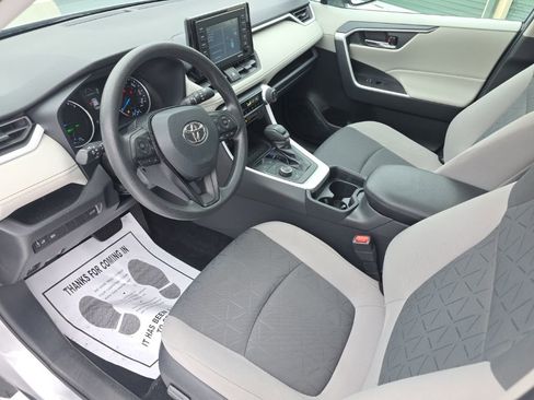 Certified 2021 Toyota RAV4 XLE w/ Convenience Package image 11