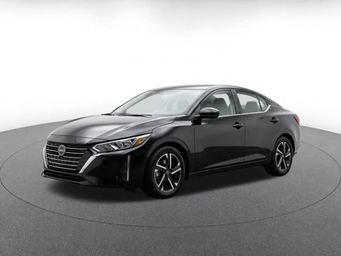 Used 2025 Nissan Sentra SV FWD image 3