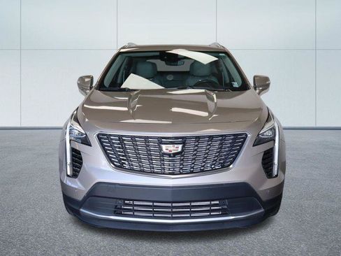Certified 2023 Cadillac XT4 Luxury w/ Cold Weather Package AWD/4WD image 11