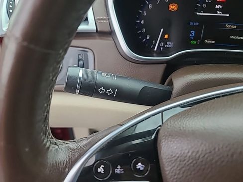 Used 2016 Cadillac SRX Luxury w/ Driver Awareness Package image 10