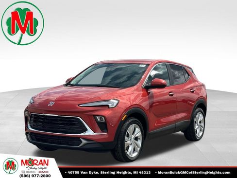 Certified 2024 Buick Encore GX Preferred FWD image 1