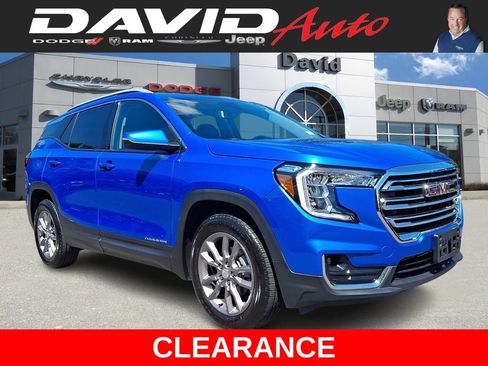 Used 2024 GMC Terrain SLT AWD/4WD image 1