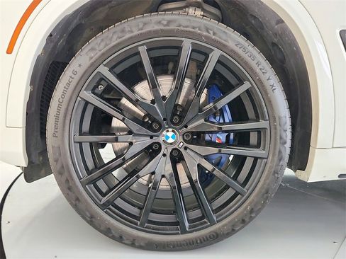 Used 2022 BMW X5 M50i image 40