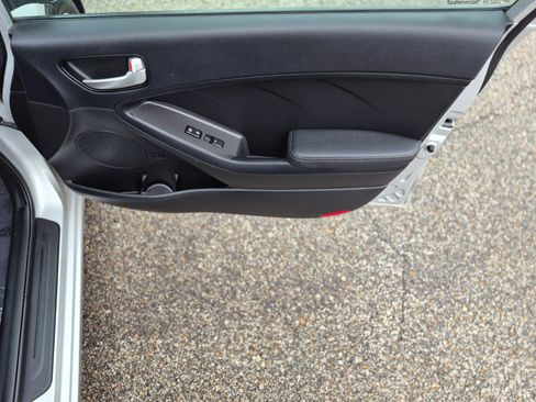 Used 2017 Kia Forte LX w/ LX Popular Package FWD image 14