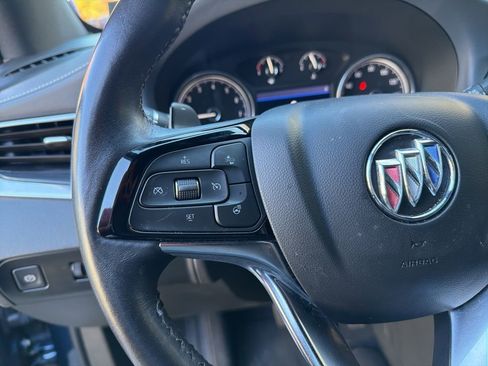 Used 2023 Buick Enclave Essence image 23