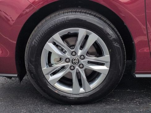 Certified 2026 Toyota Sienna Limited FWD image 10