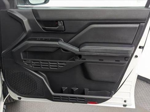 Used 2024 Toyota Tacoma SR RWD image 22