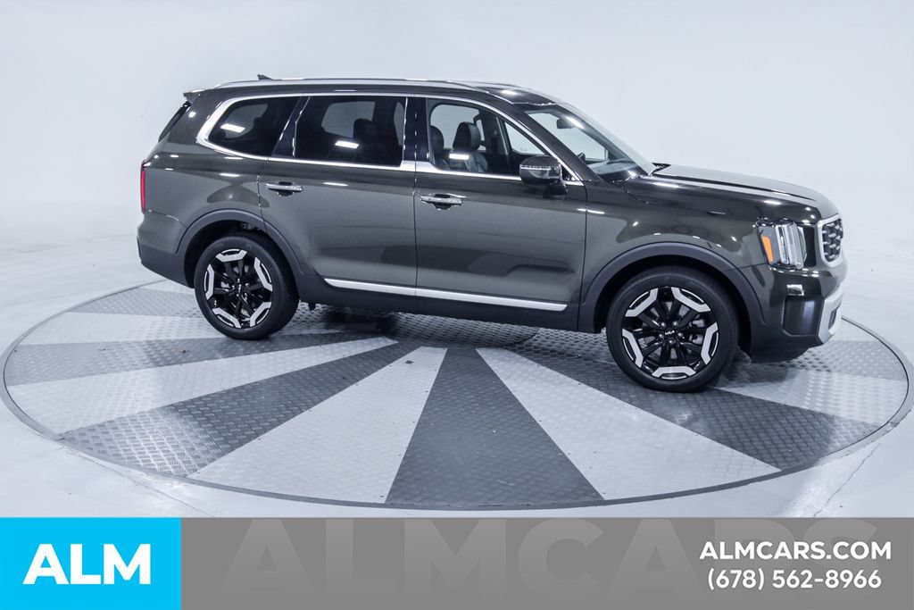 Used 2024 Kia Telluride S w/ S Sunroof Package FWD image 13