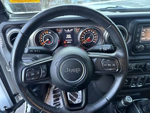 Used 2020 Jeep Wrangler Sport image 15