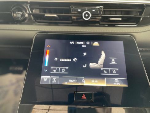 Used 2025 INFINITI QX80 Sensory AWD/4WD image 35