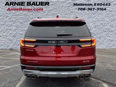New 2026 GMC Acadia Denali w/ Super Cruise Package image 8