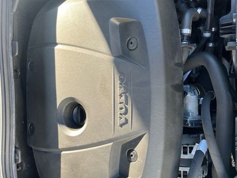 Used 2018 Volvo S60 T5 Inscription image 27