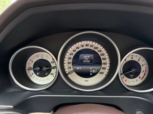 Used 2016 Mercedes-Benz E 350 4MATIC Sedan w/ Parking Assist Package image 21