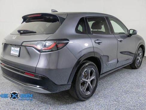 Used 2023 Honda HR-V EX-L image 7