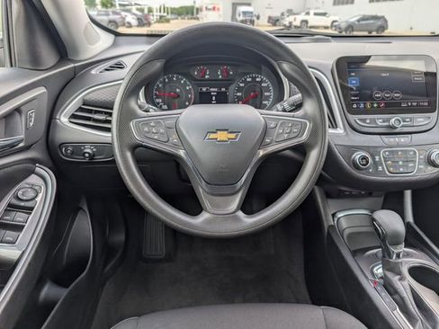 Used 2024 Chevrolet Malibu LT FWD image 23