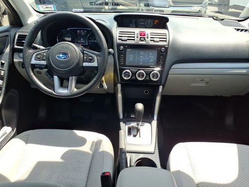 Used 2018 Subaru Forester 2.5i Premium AWD/4WD image 16