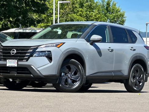 New 2026 Nissan Rogue SV AWD/4WD image 1