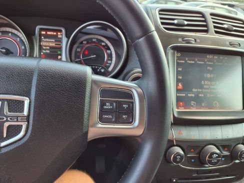 Used 2017 Dodge Journey Crossroad FWD image 22