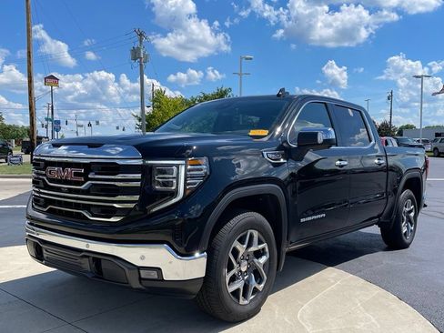 Used 2025 GMC Sierra 1500 SLT w/ SLT Premium Package AWD/4WD image 3