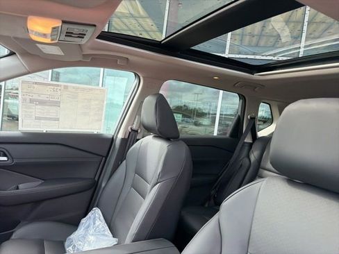New 2026 Nissan Rogue SV FWD image 12