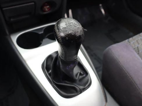Used 2003 MAZDA Protege5 FWD image 25