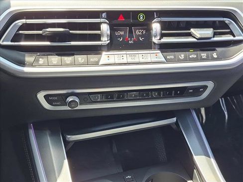 Used 2022 BMW X5 sDrive40i w/ M Sport Package RWD image 15