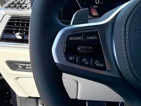 New 2026 BMW X5 xDrive50e w/ Executive Package image 38